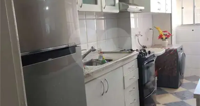 Apartamento à venda no bairro Vila Santa Catarina.