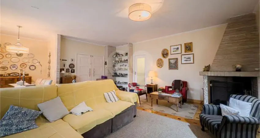 Casa com 3 quartos à venda na Rua Pierre Curie, 324, Saúde, São Paulo