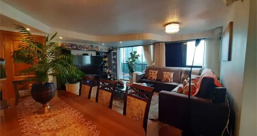 Cobertura duplex de 3 dorm, 3 suítes e 3 vagas fixas!