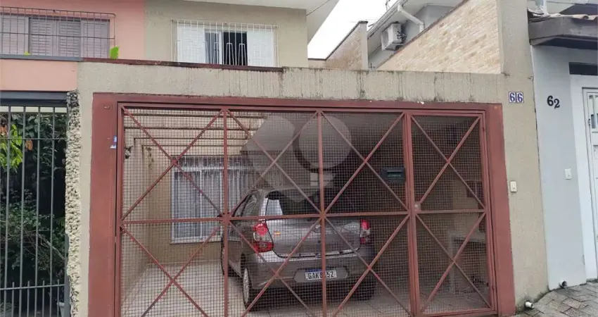 Amplo Sobrado em rua tranquila no Jabaquara - 130m2