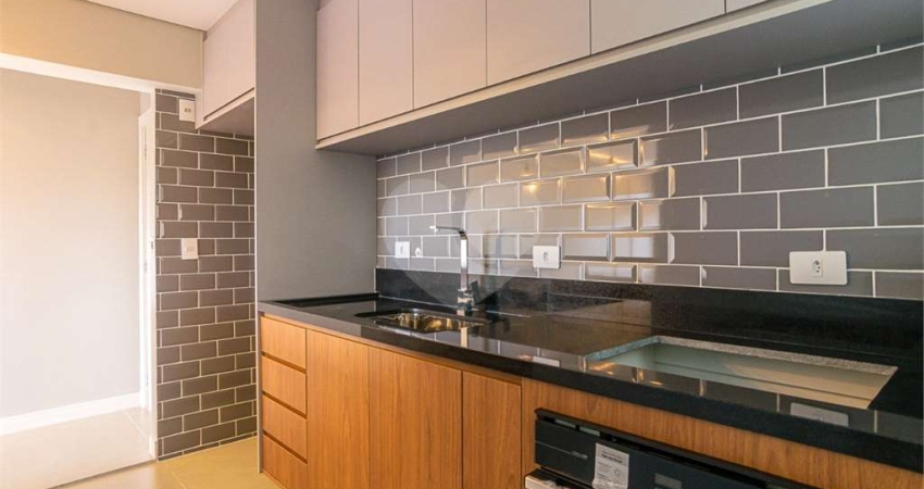 Apartamento á venda em Indianópolis de 70m² com 2 dormitórios 1 suíte e 1 vaga
