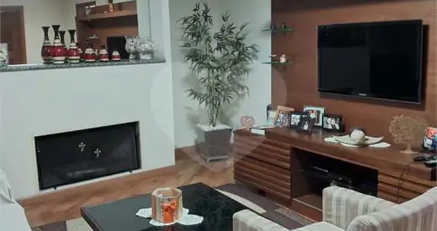 Casa com 4 quartos à venda na Rua Virgínia Rosa Souto, 34, Cupecê, São Paulo