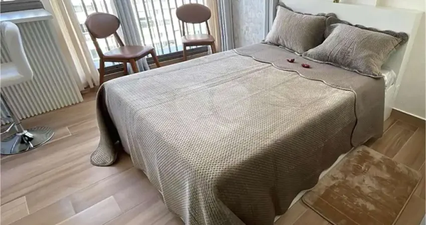 Venda studio mobiliado com lazer sem vaga entre metrô paraíso e ana rosa