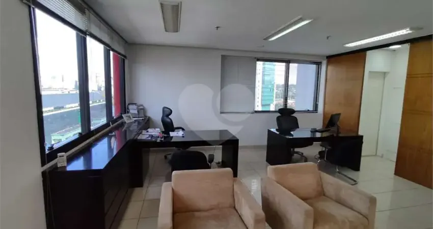 Sala comercial à venda na Avenida Eusébio Matoso, 690, Pinheiros, São Paulo