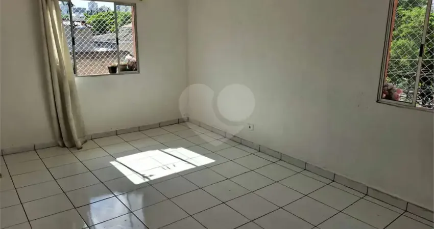 Casa com 2 quartos para alugar na Rua Milton Cotrim Sonzzini, 61, Jabaquara, São Paulo