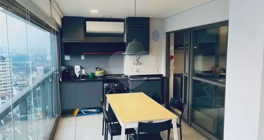 Apartamento à venda no bairro Vila Romana