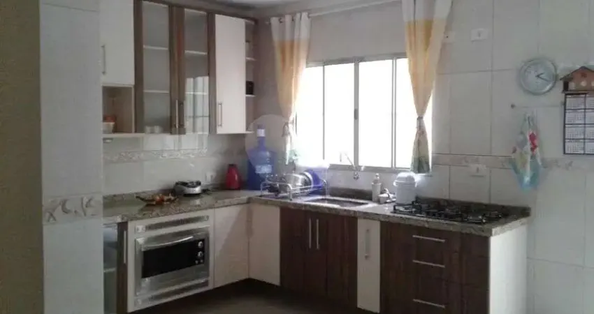 Casa com 3 quartos à venda em Jardim Britânia - SP
