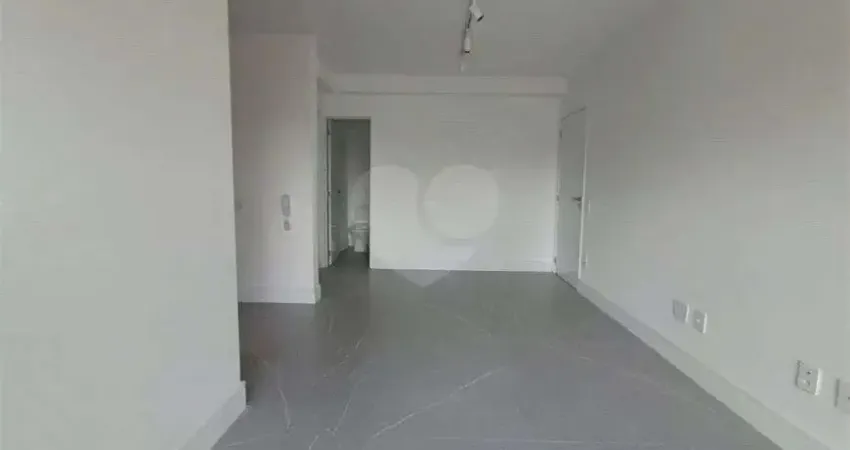 Apartamento para Locação em Perdizes, 02 dormitórios. São Paulo.