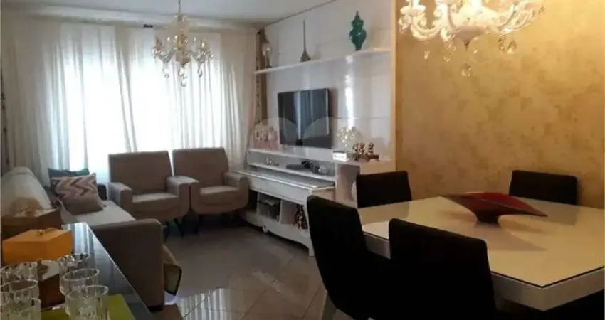 Casa com 3 quartos à venda em Parque Maria Domitila - SP