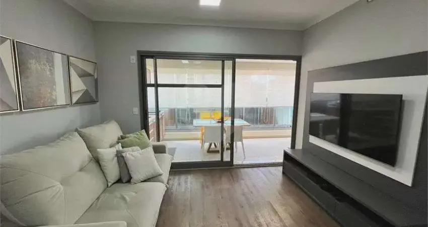 Apartamento à venda no bairro Barra Funda.