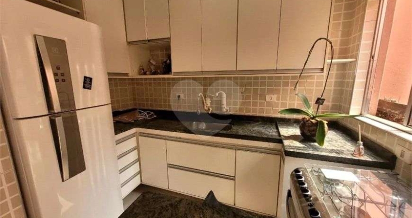 Sobrado à venda com 2 quartos na Vila Romana