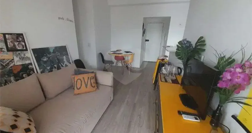 partamento à Venda: 2 Dormitórios e Suíte no Edifício Thera, Pinheiros