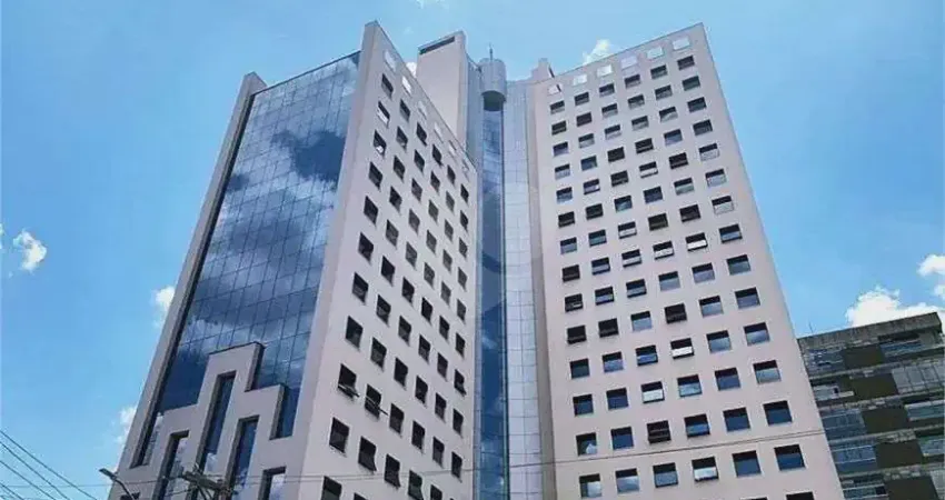 Sala comercial à venda no bairro Lapa.