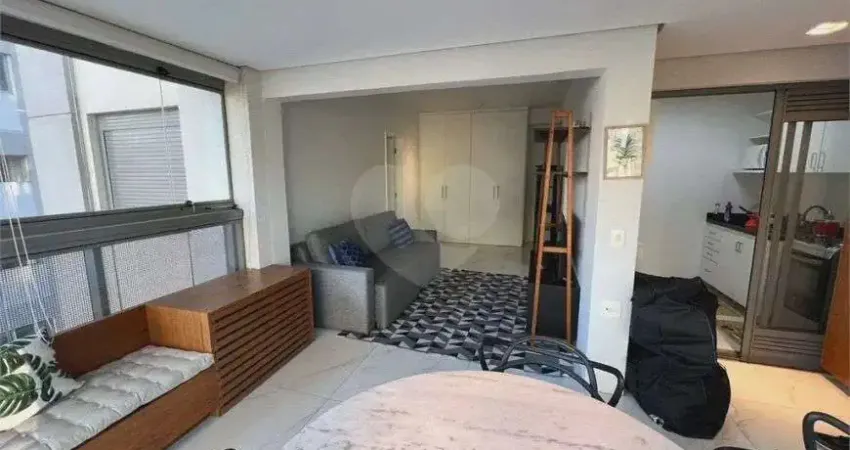 Apartamento à Venda em Pinheiros, 01 dormitório. São Paulo.