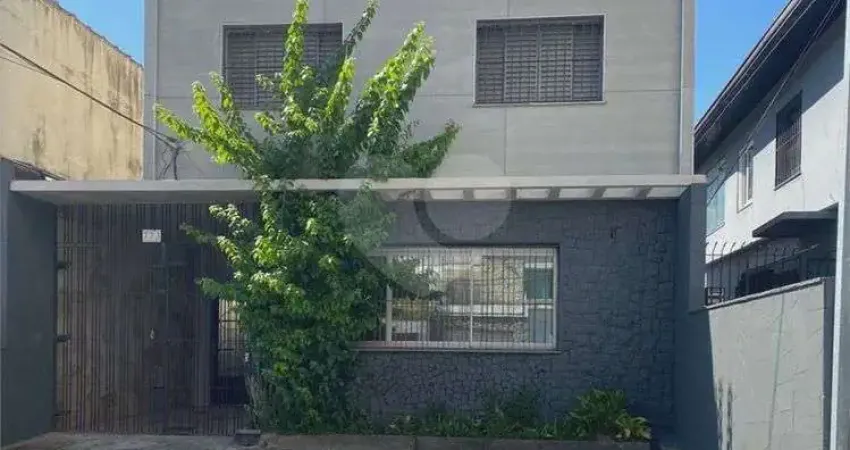 Sobrado comercial disponível para locação no bairro Pompeia.
