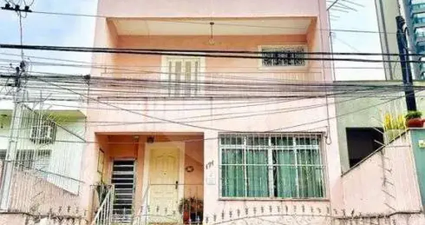 Sobrado á venda disponível no bairro de Pinheiros