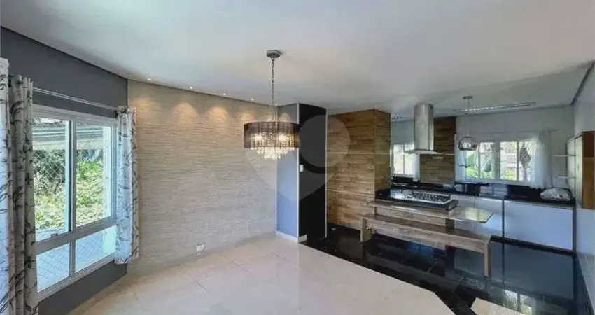 Casa em condomínio à venda - Jardim Indaiá