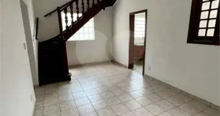 Casa com 3 quartos para locação na Lapa