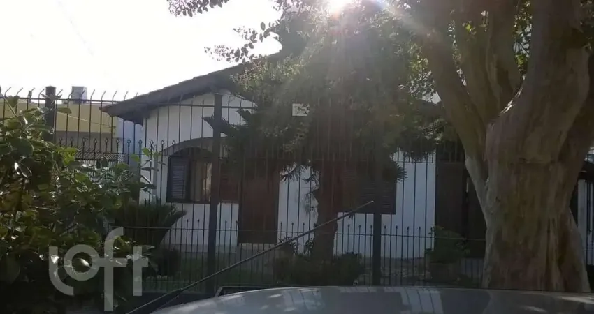 Casa com 3 quartos à venda na Rua Curupaiti, 1043, Cristal, Porto Alegre