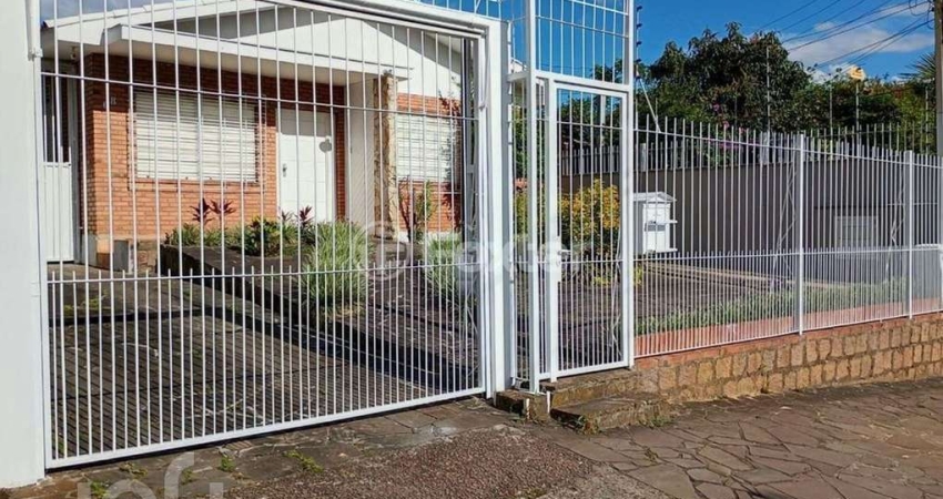 Casa com 3 quartos à venda na Rua Santa Isabel, 68, Bom Jesus, Porto Alegre