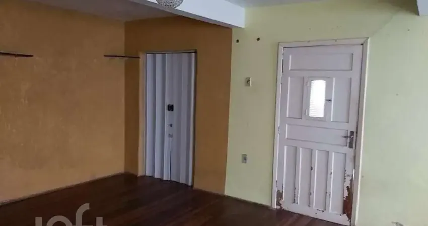 Casa com 4 quartos à venda na Rua Estácio de Sá, 162, Chácara das Pedras, Porto Alegre