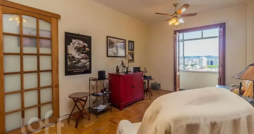Apartamento com 3 quartos à venda na Rua Duque de Caxias, 840, Centro Histórico, Porto Alegre