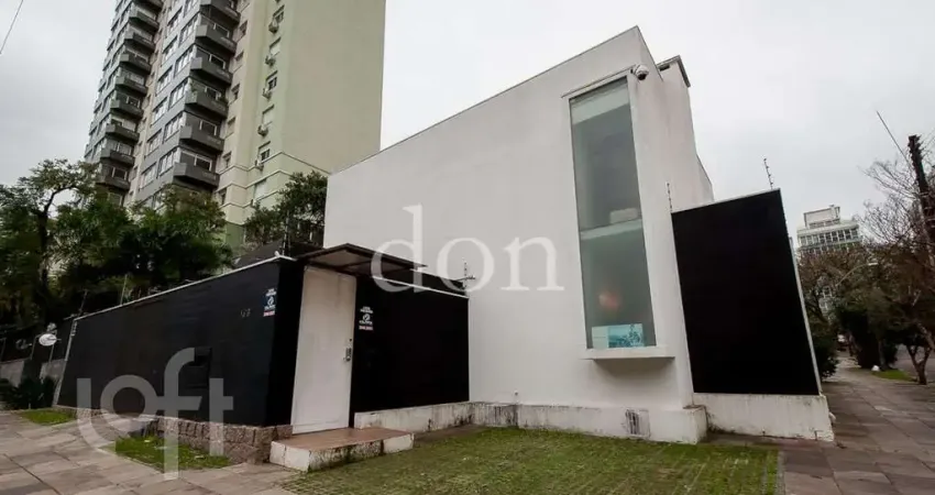 Casa à venda na Rua Dário Pederneiras, 196, Petrópolis, Porto Alegre