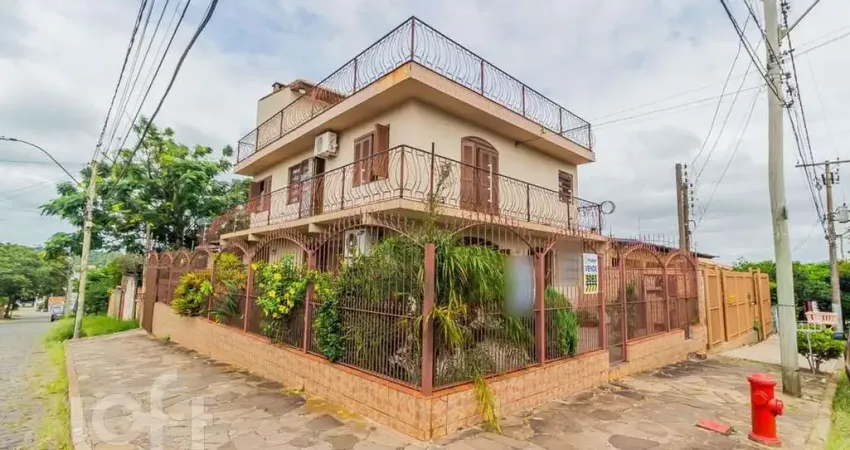 Casa com 3 quartos à venda na Rua José Knijnik, 145, Vila Nova, Porto Alegre