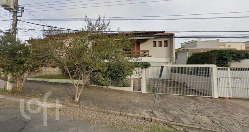 Casa com 3 quartos à venda na Rua Professor Abílio Azambuja, 675, Jardim do Salso, Porto Alegre