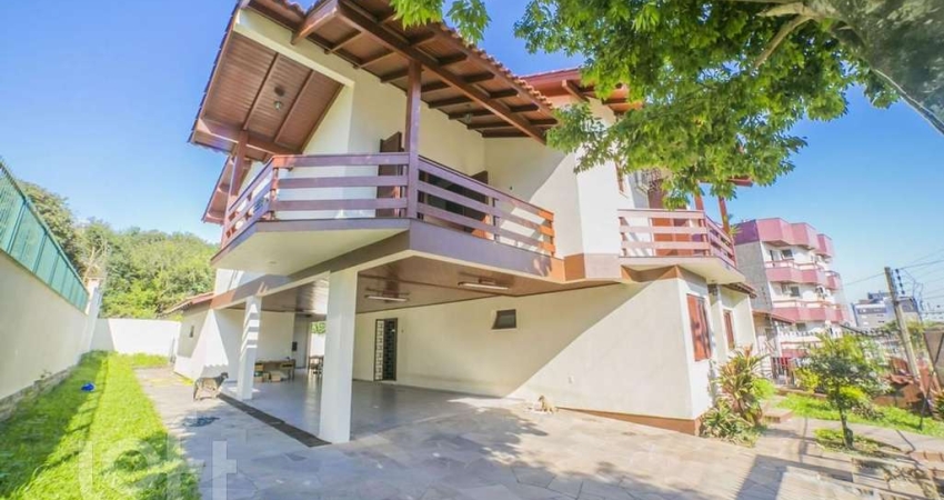 Casa com 4 quartos à venda na Rua Ludwig Jacob Hubler, 46, Jardim Itu Sabará, Porto Alegre