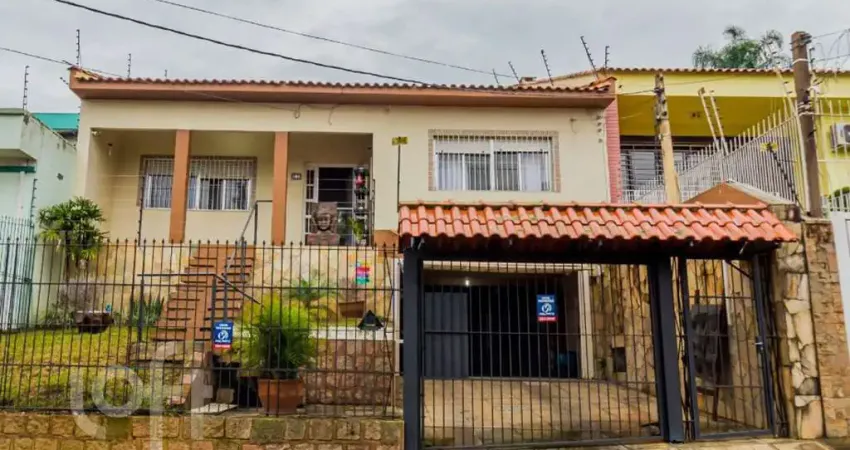 Casa com 3 quartos à venda na Rua Professor Abílio Azambuja, 82, Jardim do Salso, Porto Alegre