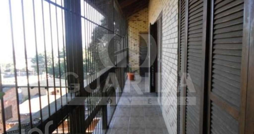 Casa com 3 quartos à venda na Avenida Capivari, 1104, Cristal, Porto Alegre