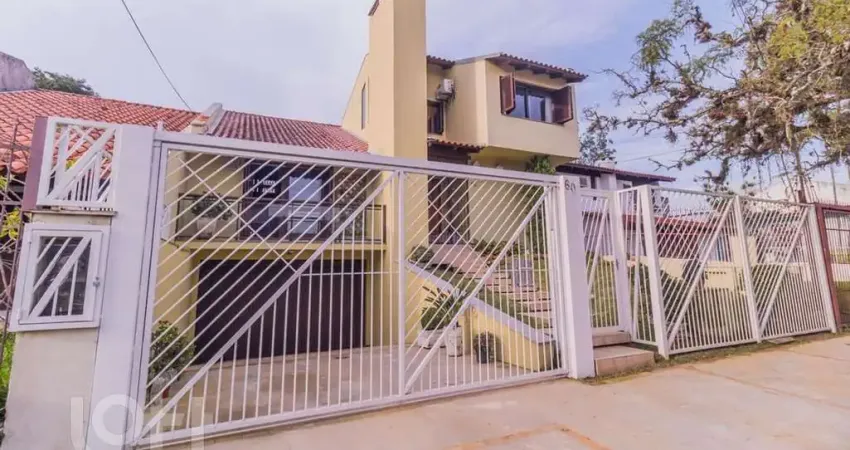 Casa com 3 quartos à venda na Rua Arnaldo Bernardi, 60, Ipanema, Porto Alegre