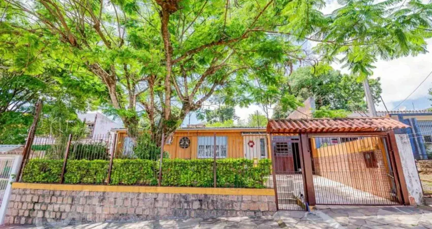 Casa em condomínio fechado com 3 quartos à venda na Rua Lacy Ribeiro de Almeida, 132, Teresópolis, Porto Alegre
