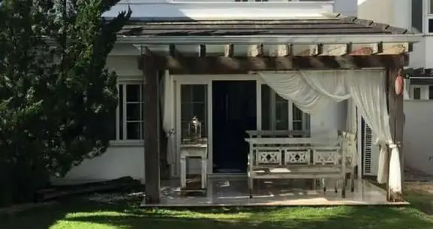 Casa em condomínio fechado com 5 quartos à venda na Avenida Juca Batista, 8000, Belém Novo, Porto Alegre