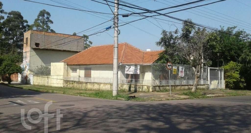 Casa com 3 quartos à venda na Rua Ângelo Crivellaro, 399, Jardim do Salso, Porto Alegre