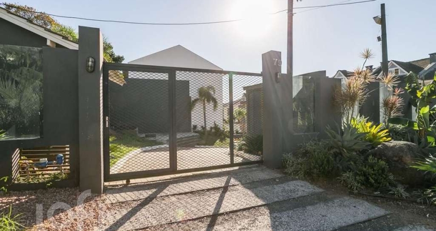 Casa em condomínio fechado com 3 quartos à venda na Rua Manuele Cristiane Gonçalves, 79, Vila Nova, Porto Alegre