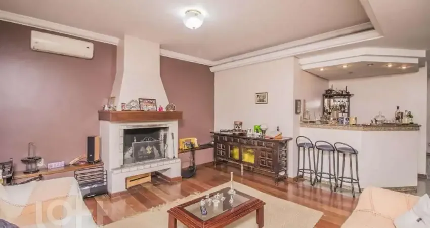 Casa com 4 quartos à venda na Praça Paulo de Aragão Bozano, 138, Vila Ipiranga, Porto Alegre