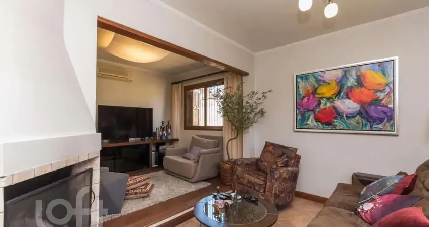Casa com 3 quartos à venda na Avenida General Barreto Viana, 303, Vila Jardim, Porto Alegre