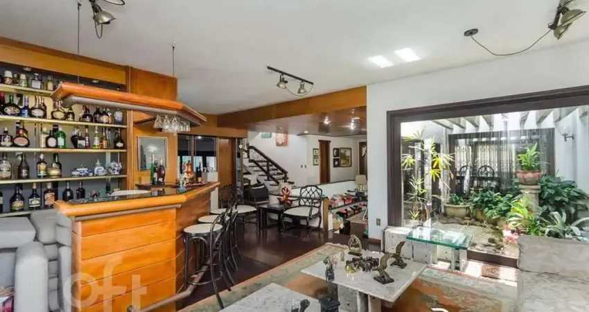 Casa com 5 quartos à venda na Travessa Guianas, 60, Jardim Lindóia, Porto Alegre