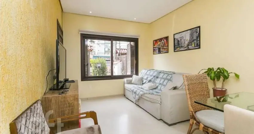 Casa com 3 quartos à venda na Rua Doutor João Evangelista F. da Costa, 65, Cavalhada, Porto Alegre