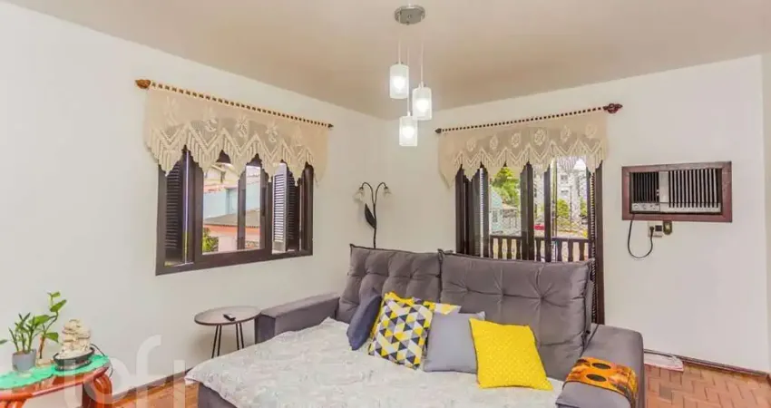 Casa com 3 quartos à venda na Rua Samaritana, 61, Jardim Itu Sabará, Porto Alegre