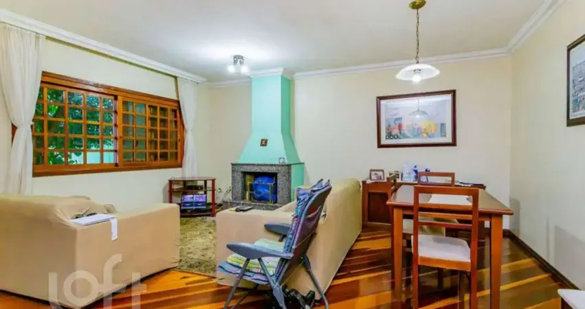 Casa com 2 quartos à venda na Rua Germano Petersen Júnior, 468, Auxiliadora, Porto Alegre