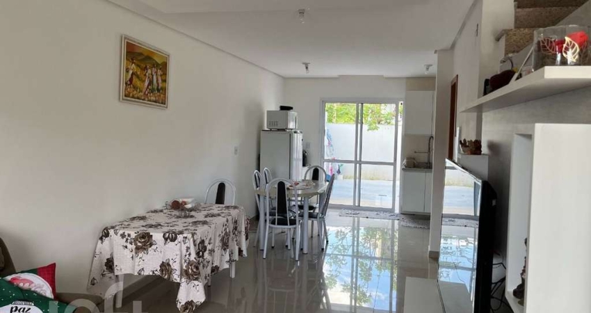 Casa com 3 quartos à venda na Rua Vanderlei da Silva Alves, 470, Mário Quintana, Porto Alegre