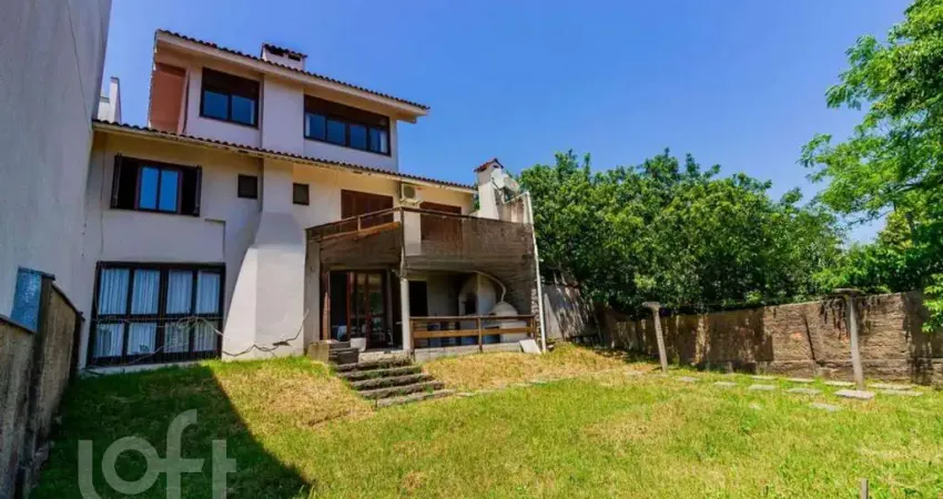 Casa com 3 quartos à venda na Manoel Antônio de Magalhães, 40, Medianeira, Porto Alegre