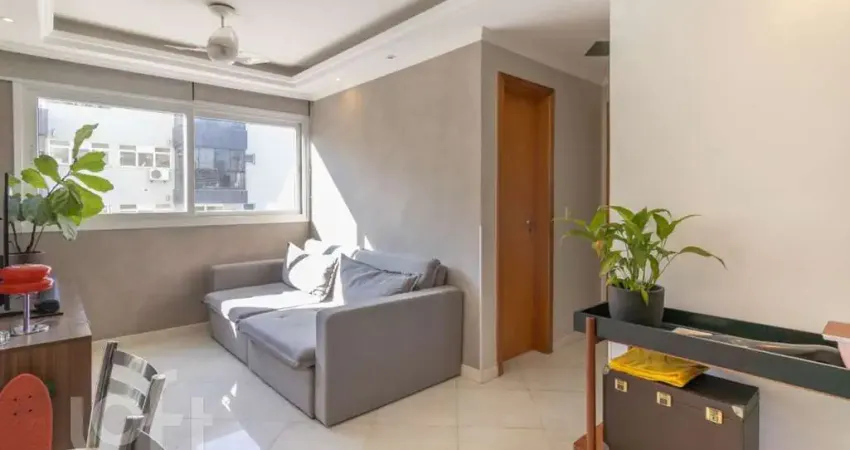Apartamento com 2 quartos à venda na Rua Roque Calage, 850, Passo da Areia, Porto Alegre