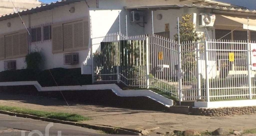 Casa com 1 quarto à venda na Rua Doutor João Simplício Alves de Carvalho, 132, Vila Ipiranga, Porto Alegre