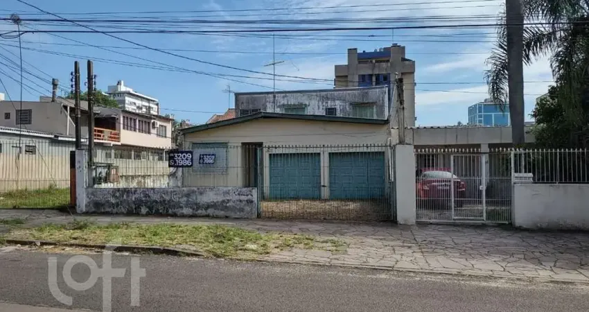Casa com 5 quartos à venda na Travessa Professor Emeterio Garcia Fernandez, 348, Cristo Redentor, Porto Alegre