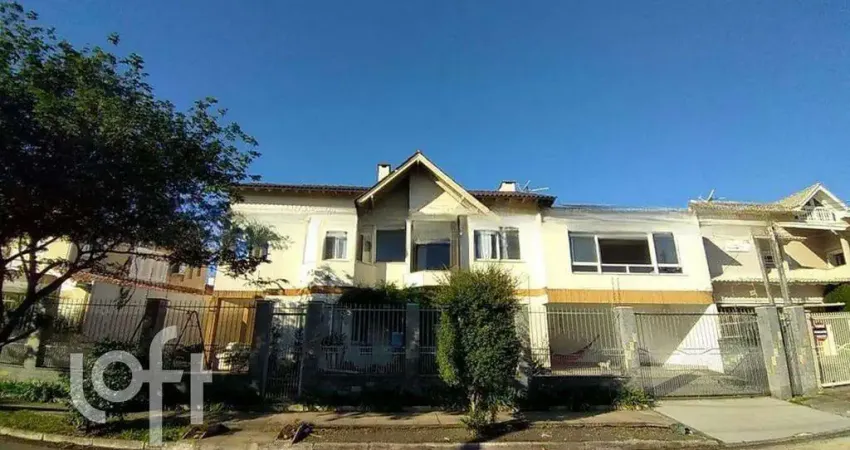 Casa com 3 quartos à venda na Rua Lagoa do Peixe, 130, Sarandi, Porto Alegre