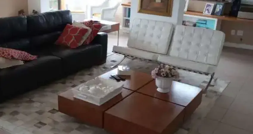 Apartamento com 3 quartos à venda na Rua Liberdade, 532, Rio Branco, Porto Alegre